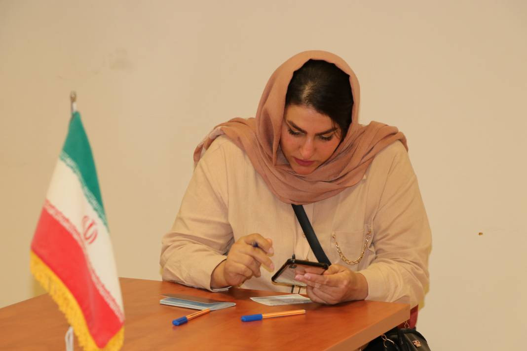 İran sandık başında! Reisi'nin halefi kim olacak? - Resim: 33